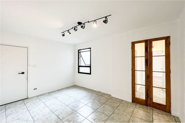 Sala Comercial à Venda, 58 m² em Jardim Paulista - São Paulo