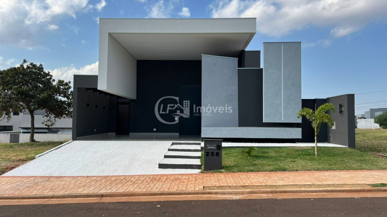 Casa com 3 Quartos à Venda, 182 m² em Residencial Shalom - Campo Grande