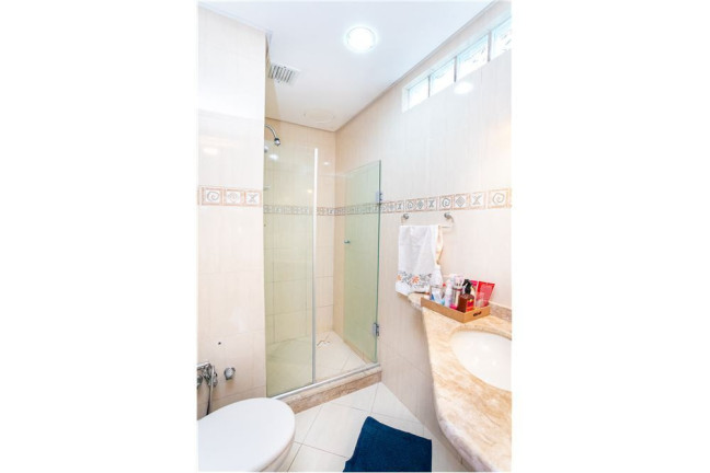 Imagem Apartamento com 2 Quartos à Venda, 60 m² em São João - Porto Alegre Imagem Apartamento com 2 Quartos à Venda, 60 m² em São João - Porto Alegre