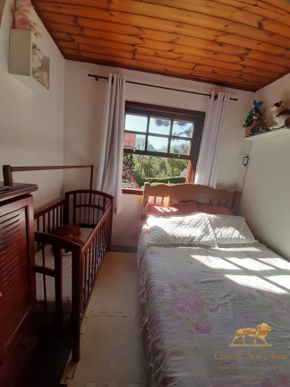 Imagem Casa com 2 Quartos à Venda, 1.000 m² em Recanto Araucária - Campos Do Jordão