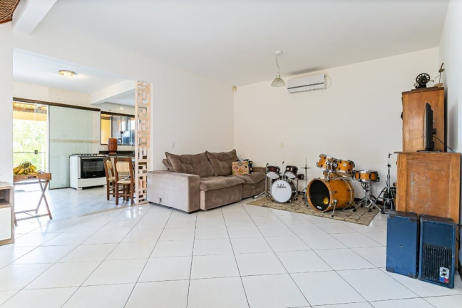 Imagem Casa com 6 Quartos à Venda, 222 m² em Campeche - Florianópolis