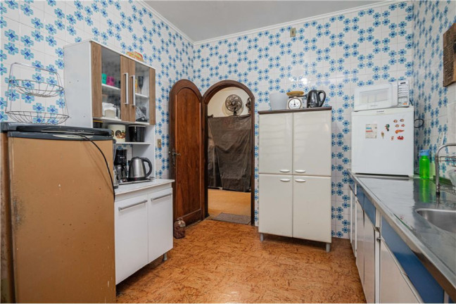 Imagem Casa com 5 Quartos à Venda, em Petrópolis - Porto Alegre Imagem Casa com 5 Quartos à Venda, em Petrópolis - Porto Alegre