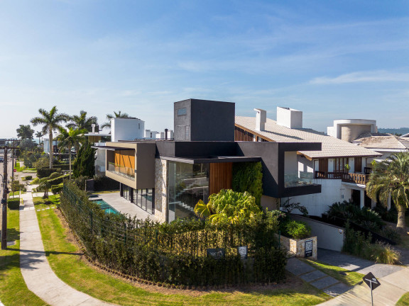 Imagem Casa com 5 Quartos à Venda, 509 m² em Jurerê Internacional - Florianópolis