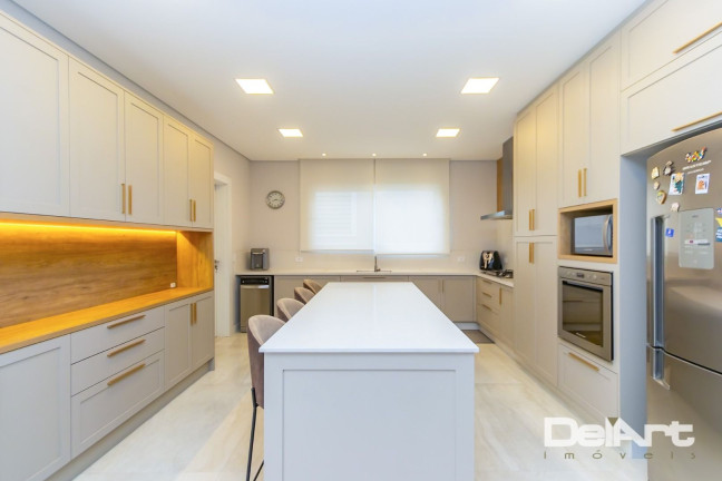 Imagem Casa com 3 Quartos à Venda, 398 m² em Uberaba - Curitiba