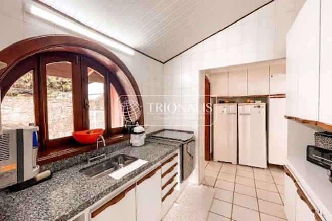 Imagem Casa com 4 Quartos à Venda, 632 m² em Condomínio Flamboyant - Atibaia Imagem Casa com 4 Quartos à Venda, 632 m² em Condomínio Flamboyant - Atibaia