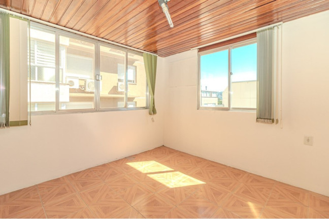Imagem Apartamento com 2 Quartos à Venda, 63 m² em Santana - Porto Alegre