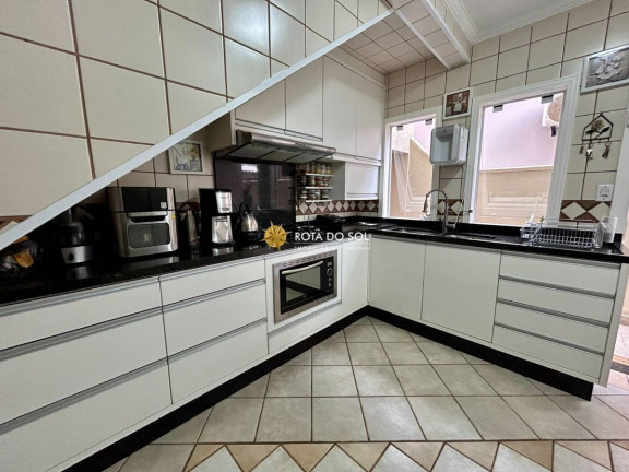 Imagem Casa com 3 Quartos à Venda, 171 m² em Balneário Perequê - Porto Belo