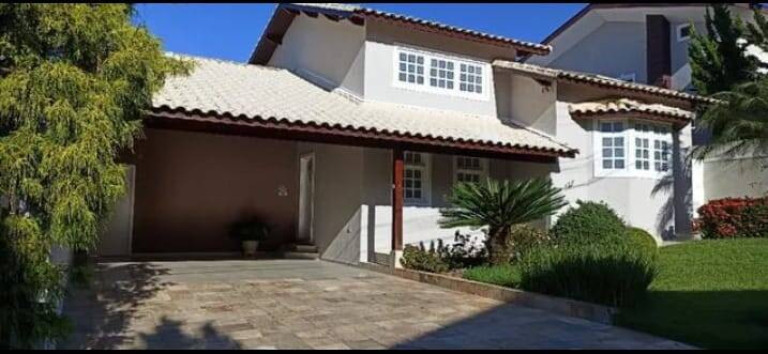 Casa com 3 Quartos à Venda,  em Jacareí