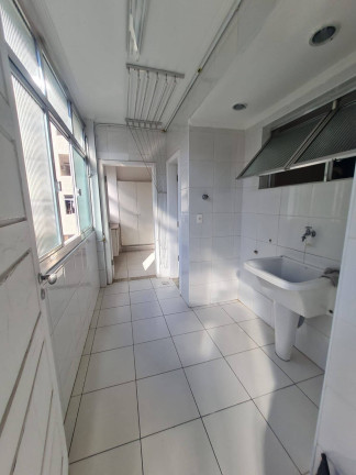 Imagem Apartamento com 3 Quartos à Venda, 200 m² em Gonzaga - Santos Imagem Apartamento com 3 Quartos à Venda, 200 m² em Gonzaga - Santos