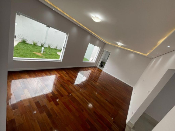Imagem Casa com 4 Quartos à Venda, 220 m² em Chácara Machadinho I - Americana Imagem Casa com 4 Quartos à Venda, 220 m² em Chácara Machadinho I - Americana