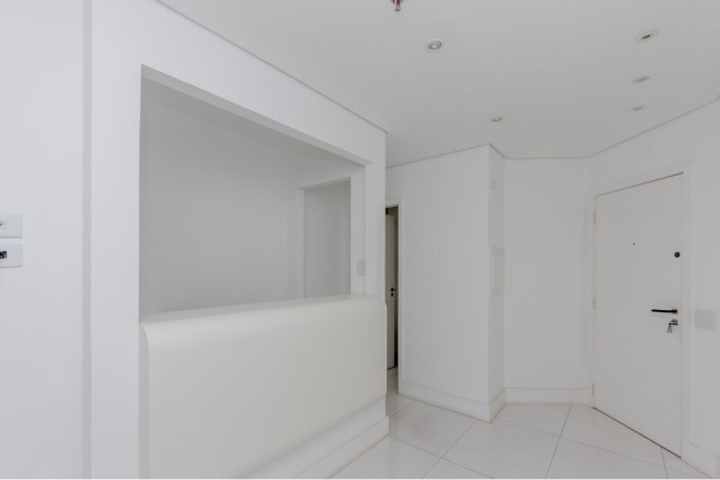 Imóvel Comercial à Venda, 47 m² em Vila Nova Conceição - São Paulo