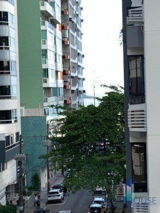 Imagem Apartamento com 3 Quartos à Venda, 151 m² em Centro - Balneário Camboriú Imagem Apartamento com 3 Quartos à Venda, 151 m² em Centro - Balneário Camboriú