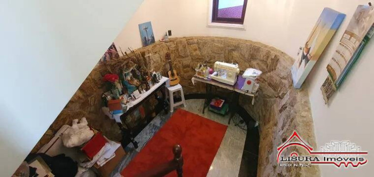 Imagem Casa com 4 Quartos à Venda, 425 m² em Jardim Santa Maria - Jacareí Imagem Casa com 4 Quartos à Venda, 425 m² em Jardim Santa Maria - Jacareí