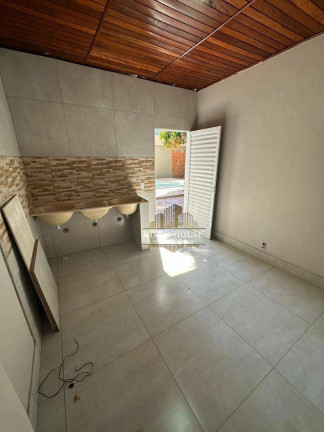 Casa com 3 Quartos à Venda, 275 m² em Jardim Imperador - Várzea Grande