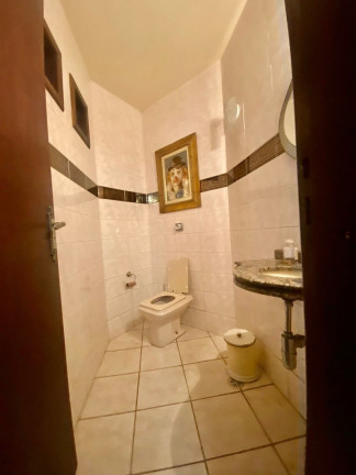 Imagem Sobrado com 5 Quartos à Venda, 420 m² em Bacacheri - Curitiba