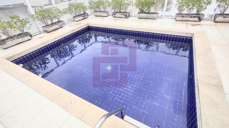 Imagem Cobertura com 3 Quartos à Venda, 400 m² em Pitangueiras - Guarujá