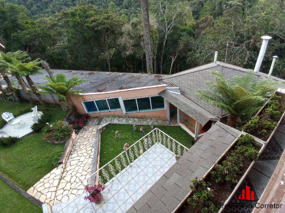 Imagem Casa com 6 Quartos à Venda, 5.000 m² em água Santa - Campos Do Jordão