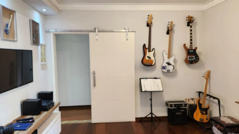 Imagem Apartamento com 3 Quartos à Venda, 184 m² em Cambuí - Campinas Imagem Apartamento com 3 Quartos à Venda, 184 m² em Cambuí - Campinas