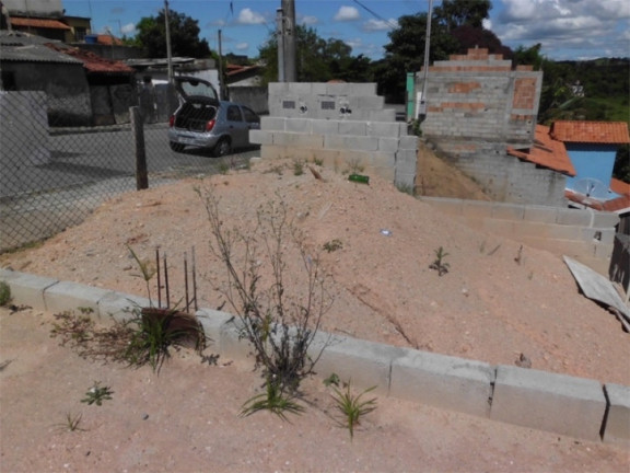 Imagem Terreno à Venda, 360 m² em Jd. Maria Amelia - Jacareí