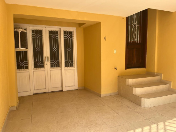 Imagem Casa com 4 Quartos para Alugar, 150 m² em Cambuci - São Paulo