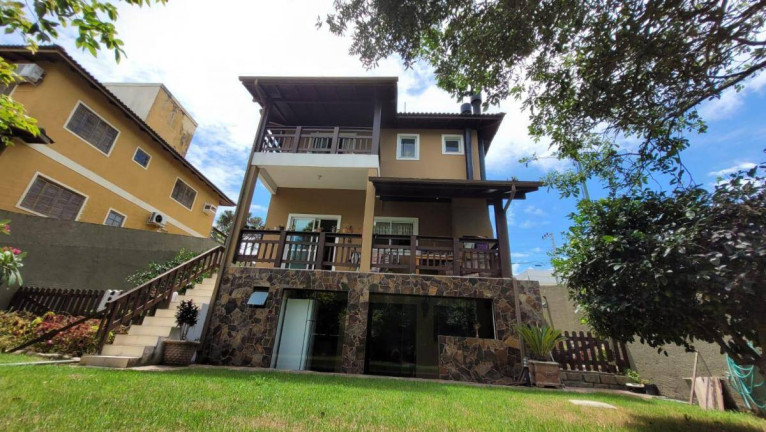Imagem Casa com 3 Quartos à Venda, em Campeche - Florianópolis Imagem Casa com 3 Quartos à Venda, em Campeche - Florianópolis