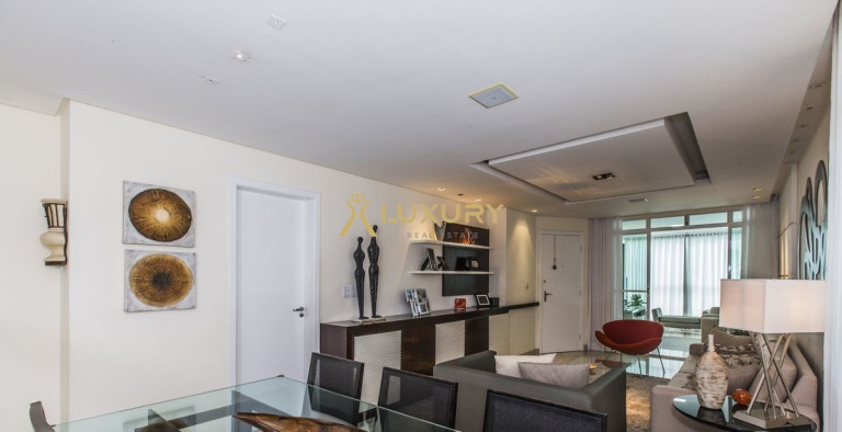 Imagem Imóvel com 3 Quartos à Venda, 135 m² em Santo Antônio - Belo Horizonte