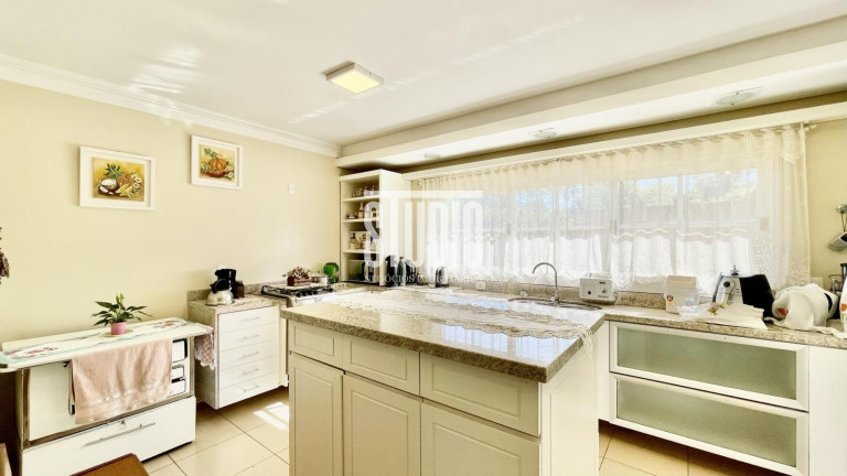 Imagem Casa com 3 Quartos à Venda, 3.000 m² em Centro - Garibaldi Imagem Casa com 3 Quartos à Venda, 3.000 m² em Centro - Garibaldi