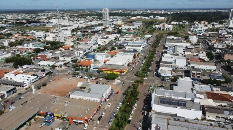 Imagem Galpão à Venda, 1.300 m² em Centro - Sinop Imagem Galpão à Venda, 1.300 m² em Centro - Sinop