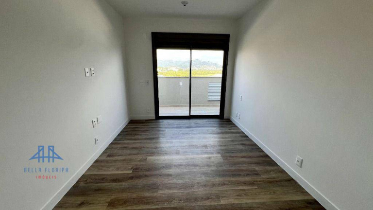 Imagem Imóvel com 3 Quartos à Venda, 126 m² em João Paulo - Florianópolis
