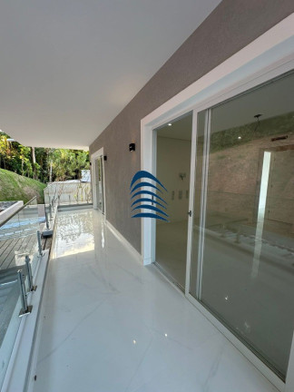 Imagem Casa com 4 Quartos à Venda, 400 m² em Alphaville I - Salvador Imagem Casa com 4 Quartos à Venda, 400 m² em Alphaville I - Salvador