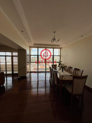 Imagem Cobertura com 5 Quartos à Venda, 260 m² em Centro - Jacareí