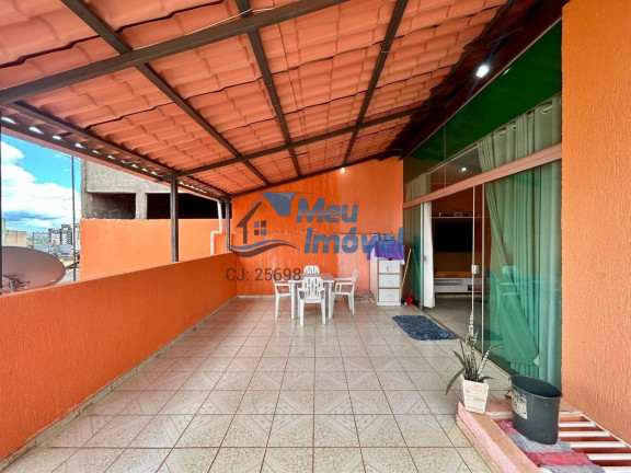 Imagem Casa com 5 Quartos à Venda, 120 m² em Samambaia Norte (samambaia) - Brasília Imagem Casa com 5 Quartos à Venda, 120 m² em Samambaia Norte (samambaia) - Brasília