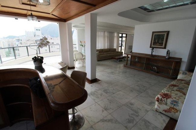 Imagem Imóvel com 3 Quartos para Temporada, em Copacabana - Rio De Janeiro Imagem Imóvel com 3 Quartos para Temporada, em Copacabana - Rio De Janeiro