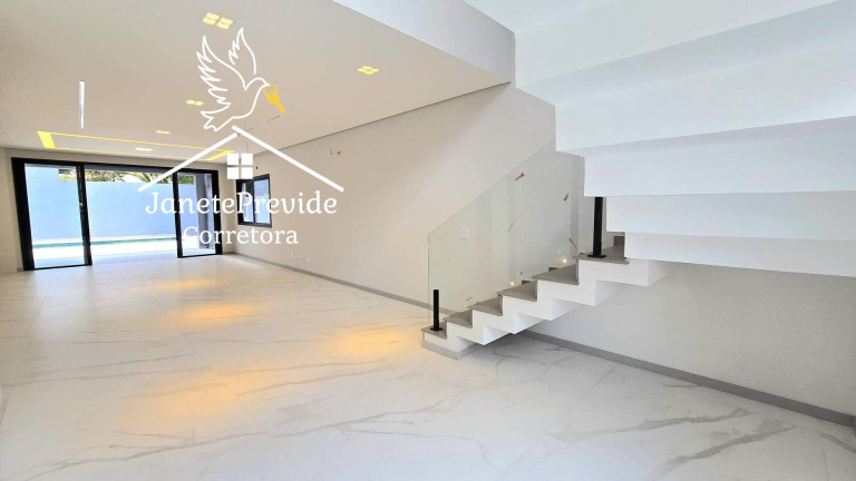 Casa de Condomínio com 4 Quartos à Venda, 350 m² em Alphaville - Santana De Parnaíba