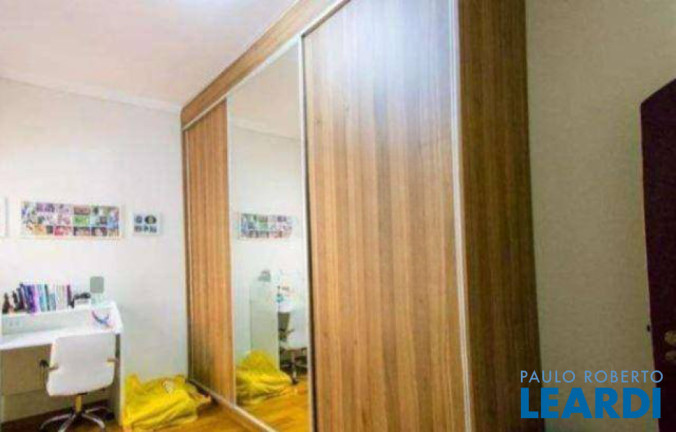 Imagem Sobrado com 3 Quartos à Venda, 125 m² em Vila Luzita - Santo André Imagem Sobrado com 3 Quartos à Venda, 125 m² em Vila Luzita - Santo André