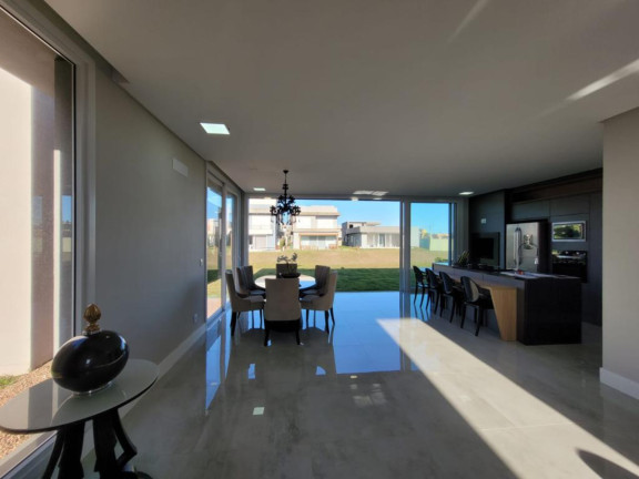 Imagem Casa com 4 Quartos à Venda, 220 m² em -- - Capao Da Canoa Imagem Casa com 4 Quartos à Venda, 220 m² em -- - Capao Da Canoa