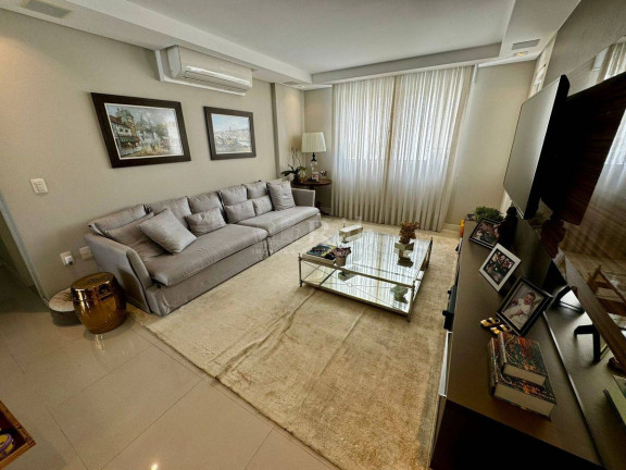 Imagem Apartamento com 3 Quartos à Venda, 130 m² em Centro - Balneário Camboriú Imagem Apartamento com 3 Quartos à Venda, 130 m² em Centro - Balneário Camboriú