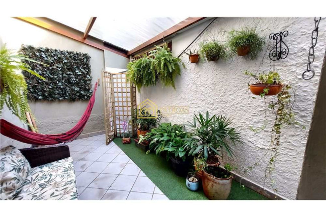 Imagem Casa com 3 Quartos à Venda, 231 m² em Vila Valparaíso - Santo André