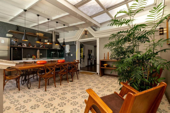 Casa de Condomínio com 2 Quartos à Venda, 272 m² em Jardim Da Saúde - São Paulo