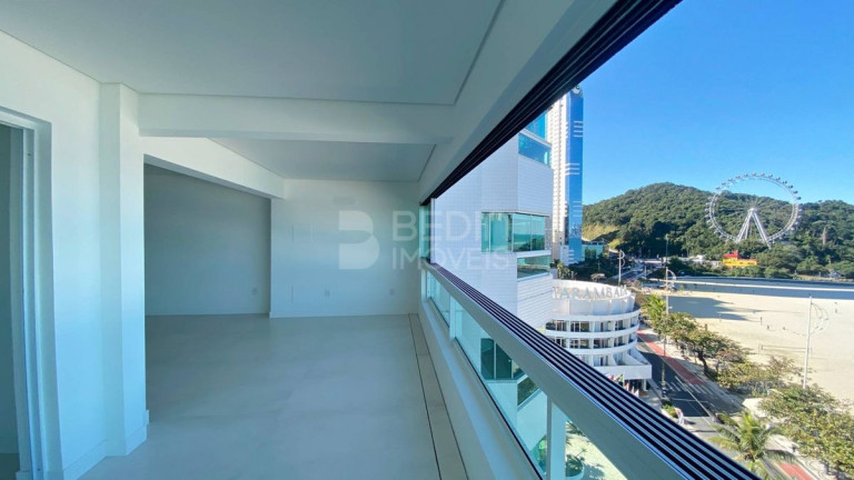 Imagem Apartamento com 3 Quartos à Venda, 145 m² em Centro - Balneário Camboriú Imagem Apartamento com 3 Quartos à Venda, 145 m² em Centro - Balneário Camboriú