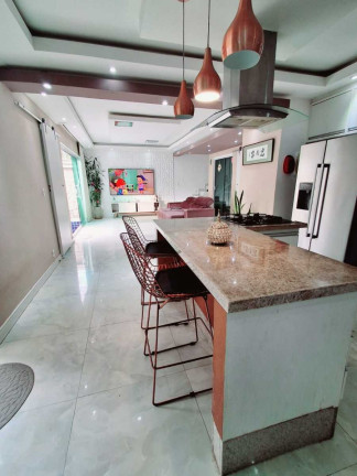 Imagem Casa com 4 Quartos à Venda, 320 m² em Taquara - Rio De Janeiro Imagem Casa com 4 Quartos à Venda, 320 m² em Taquara - Rio De Janeiro