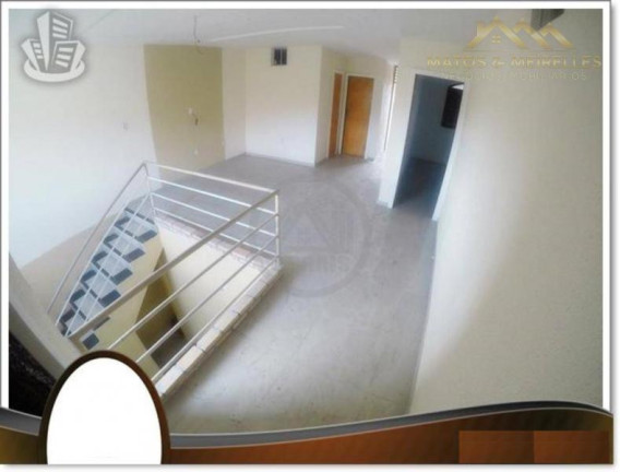 Imagem Casa com 3 Quartos à Venda, 220 m² em Jóquei Clube - Fortaleza Imagem Casa com 3 Quartos à Venda, 220 m² em Jóquei Clube - Fortaleza
