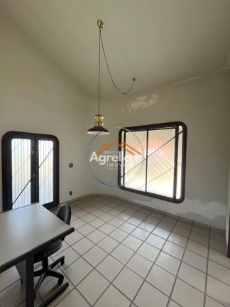 Imagem Casa com 3 Quartos à Venda, 230 m² em Santa Cruz - Mogi Mirim