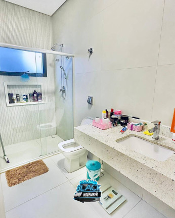 Imagem Casa com 4 Quartos à Venda, 250 m² em Condomínio Belvedere Ii - Cuiabá