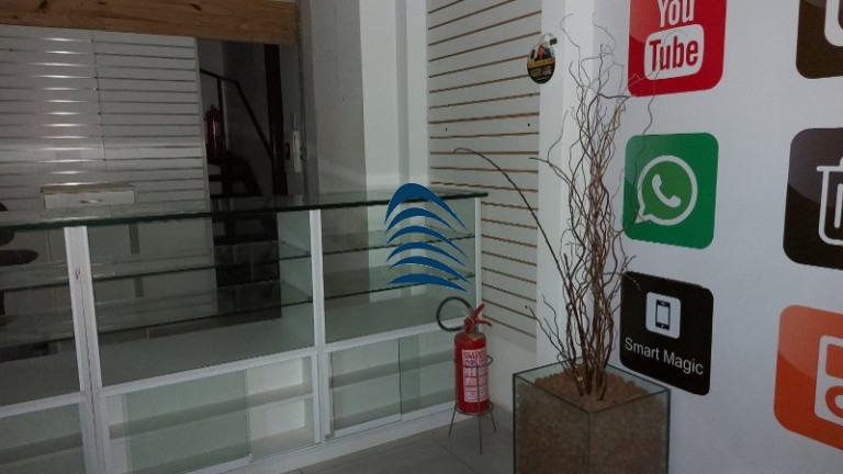 Sala Comercial à Venda, 48 m² em Itaigara - Salvador