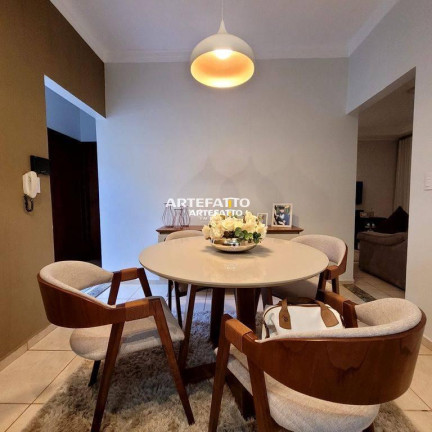 Imagem Casa com 3 Quartos à Venda, 116 m²