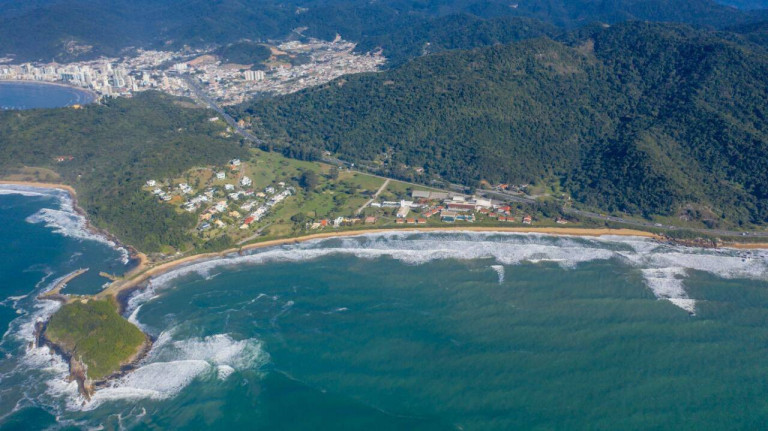 Imagem Casa com 6 Quartos à Venda, 573 m² em Canto Da Praia - Itapema