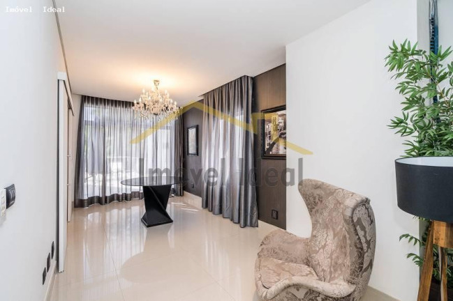 Imagem Casa com 4 Quartos à Venda, 751 m² em Jardim Social - Curitiba Imagem Casa com 4 Quartos à Venda, 751 m² em Jardim Social - Curitiba