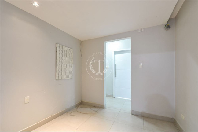 Imagem Casa com 4 Quartos à Venda, 205 m² em Campo Belo - São Paulo