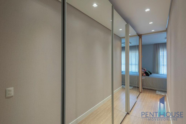 Imagem Apartamento com 4 Quartos à Venda, 143 m² em Centro - Balneário Camboriú Imagem Apartamento com 4 Quartos à Venda, 143 m² em Centro - Balneário Camboriú
